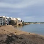 Lägenhetshotell El Cargol L' Escala