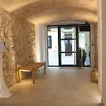 Lägenhetshotell El Cargol L' Escala
