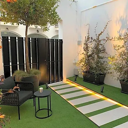 Aparthotel El Cargol 3*